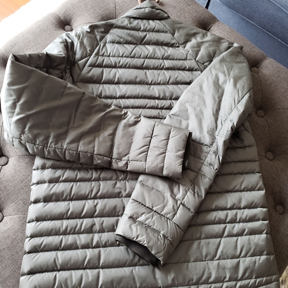 Theory Ultra Light Down Jacket - Picture 2 of 6
